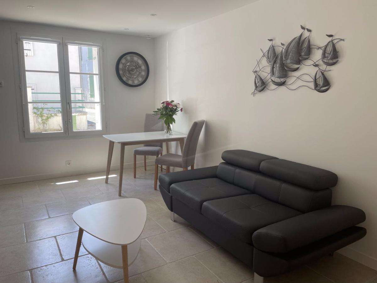 Le Petit Navire Apartment La Flotte Exterior photo
